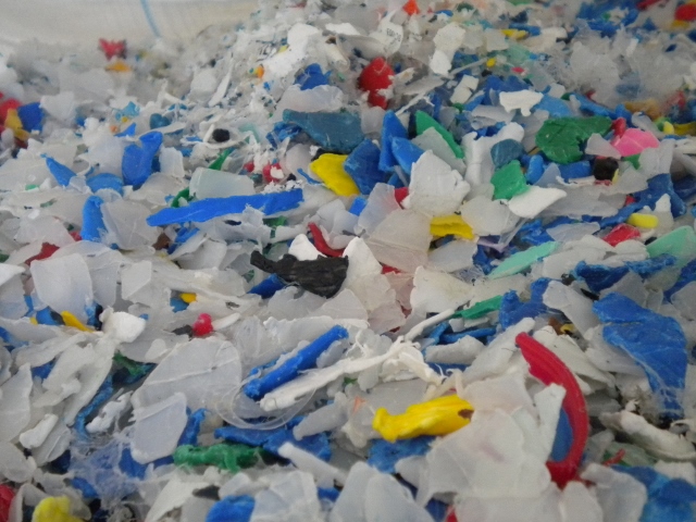 HDPE SHREDDED FROM BARREL